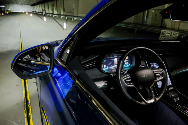 车灯俱乐部的“尖子生” 荣威RX5 MAX灯光解析