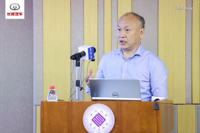 清华大学电子工程系教授、信息科学与技术国家实验室副所长 黄永峰