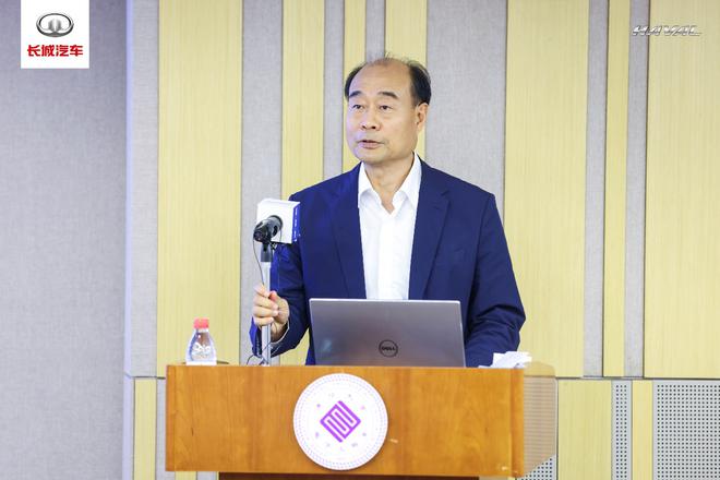 中国汽车工业协会副秘书长、移动出行创新智库副理事长 师建华