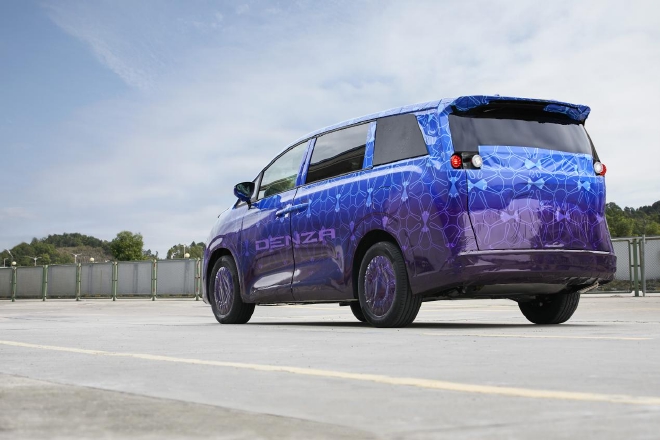 冲击高端豪华市场 腾势首款豪华MPV曝光