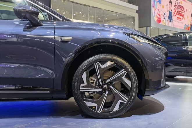 2022粤港澳大湾区车展探馆：飞凡R7与飞凡MARVEL R亮相