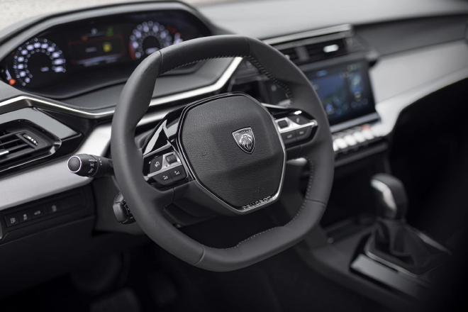 中国市场首款新狮标车型 东风标致新408发布