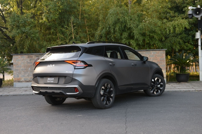 起亚狮铂拓界正式上市 售价17.98-23.78万元