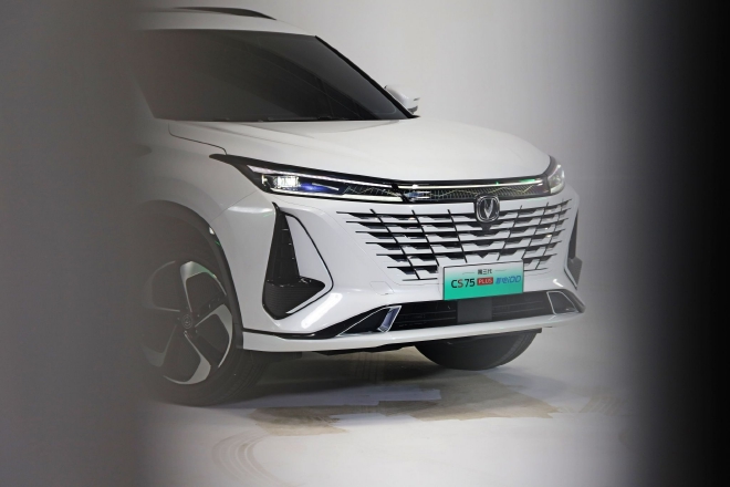 布局电气化市场 实拍长安CS75PLUS 智电iDD