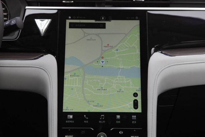 享小城快乐生活 试驾东风日产启辰双子星