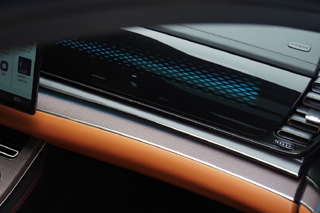 更为豪华 试驾比亚迪汉EV冠军版四驱旗舰