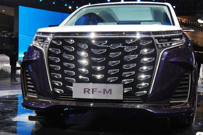 2023上海车展探馆：江淮瑞风RF-M亮相
