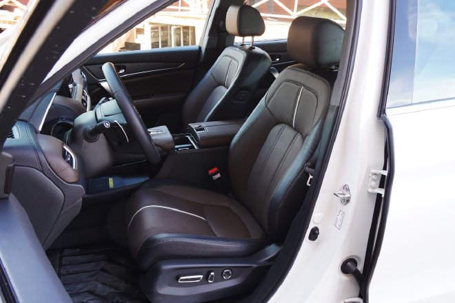 定义大五座 试驾UR-V 370 TURBO四驱尊耀