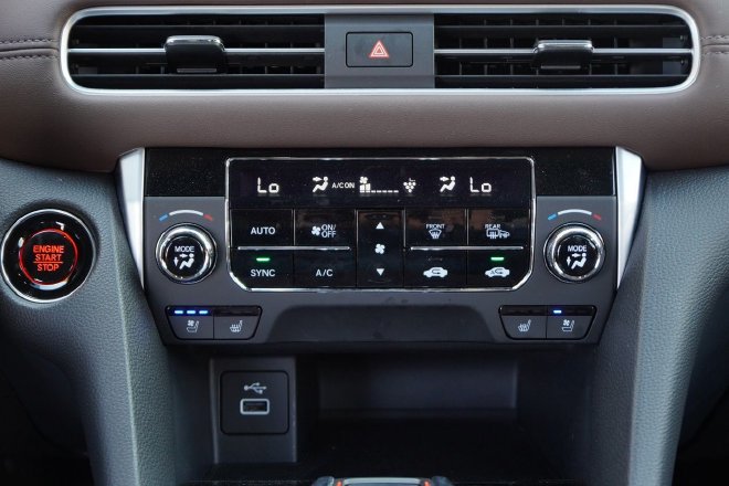 定义大五座 试驾UR-V 370 TURBO四驱尊耀