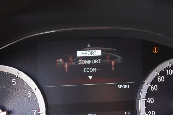 定义大五座 试驾UR-V 370 TURBO四驱尊耀