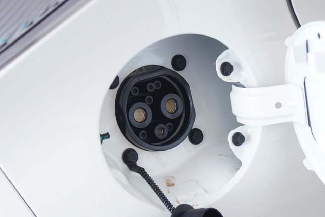 大空间还配快充 奔奔E-Stas多彩款到店实拍