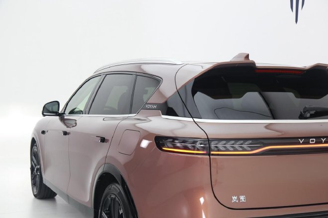 延续品牌“DNA”静态体验新岚图FREE