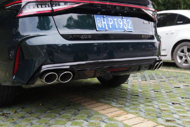 高性能品质家轿 综合试驾奇瑞艾瑞泽8 高能版