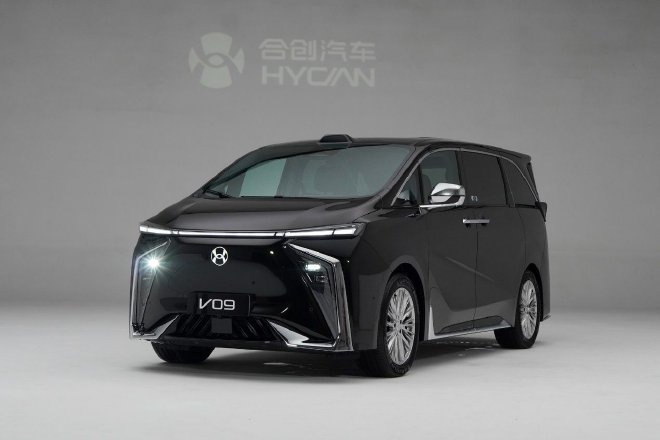 超长续航+4C超充 合创V09更优的移动第三空间