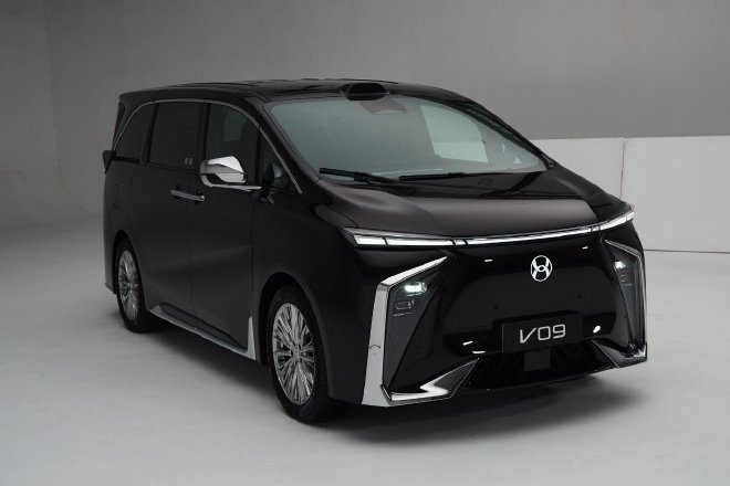 超长续航+4C超充 合创V09更优的移动第三空间