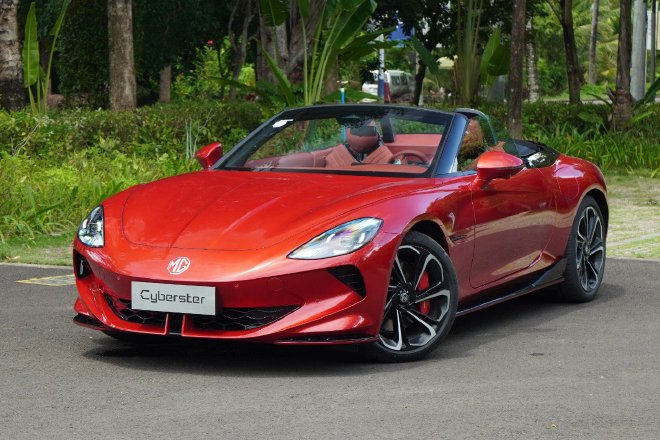 纯电软顶敞篷跑车 MG Cyberster开启大定