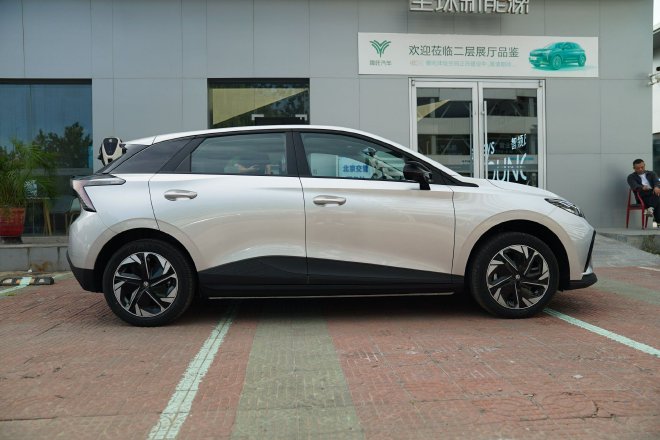 到店实拍：MG4 EV出海冠军版