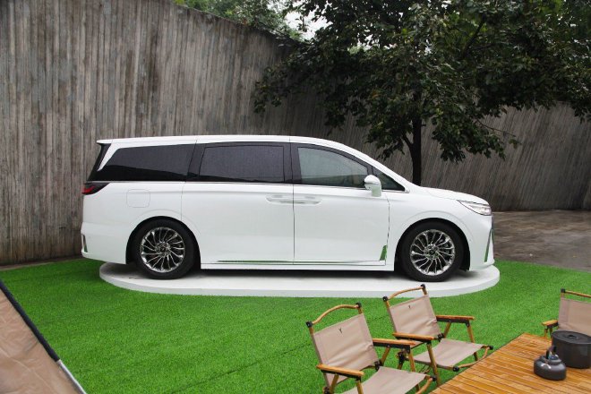 售价33.99万元起 2024款岚图梦想家上市