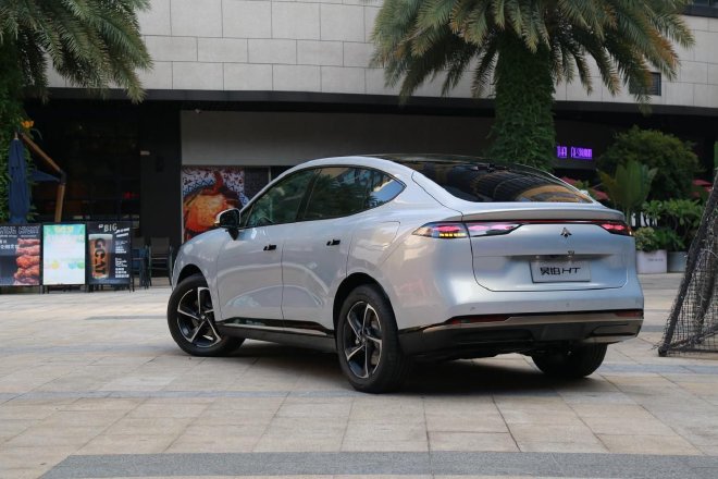 更“炫”的主流级纯电SUV 实拍昊铂HT