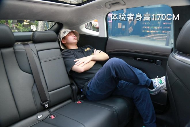 更“炫”的主流级纯电SUV 实拍昊铂HT