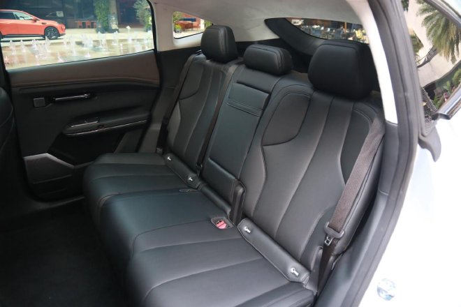 更“炫”的主流级纯电SUV 实拍昊铂HT