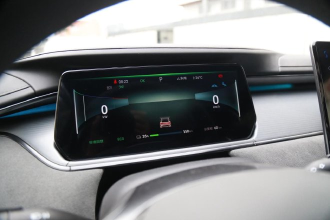 动势交错美学设计 解析比亚迪宋L座舱