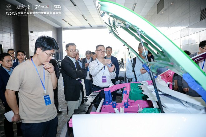 打造世界级安全车身 岚图追光PHEV荣膺2023年中国十佳车身