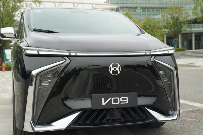 试驾合创V09 独角兽豪华座驾圆百万豪车梦