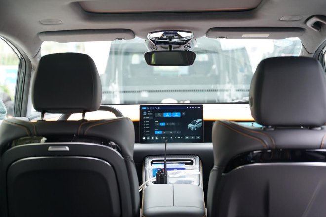 试驾合创V09 独角兽豪华座驾圆百万豪车梦