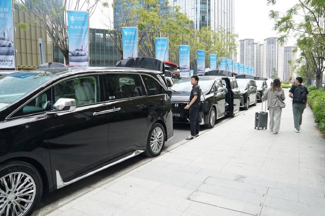 试驾合创V09 独角兽豪华座驾圆百万豪车梦