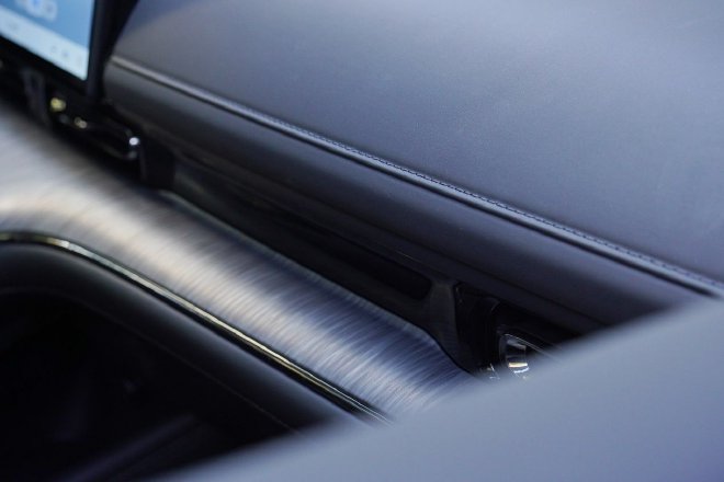 AION S MAX 让你体验在A级轿车里躺平的感觉