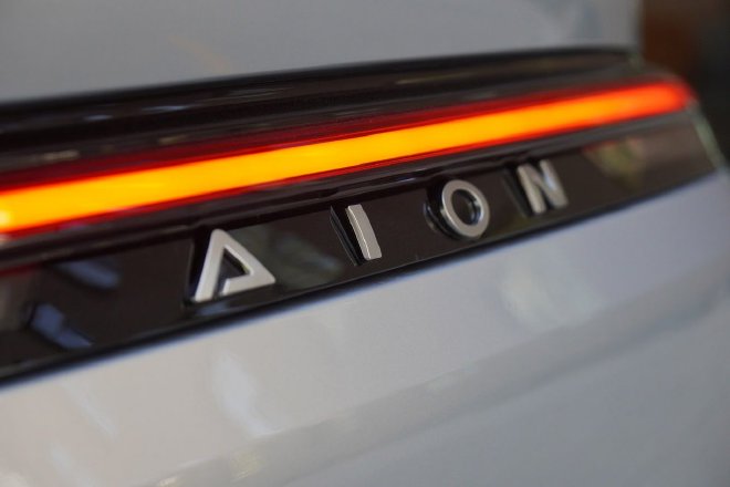 AION S MAX 让你体验在A级轿车里躺平的感觉