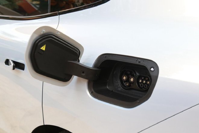 售价21.39-32.99万元 昊铂HT正式上市