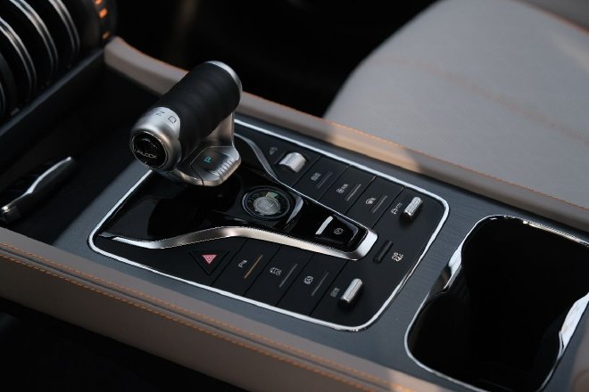 温暖冬日感受 体验比亚迪元PLUS冠军版