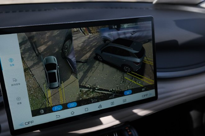 温暖冬日感受 体验比亚迪元PLUS冠军版