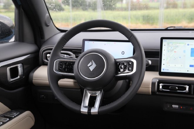 更注重全家出行 抢先试驾宝骏悦也Plus