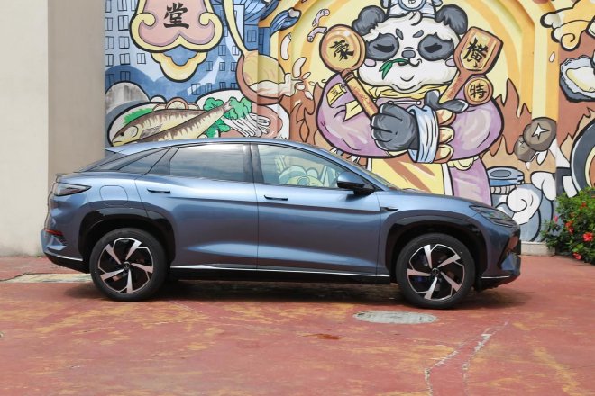 “海”中“狮”王 试驾比亚迪海狮07EV