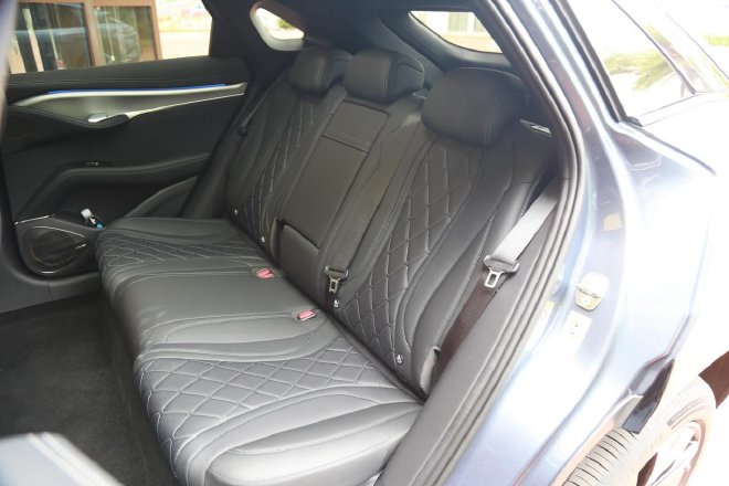 “海”中“狮”王 试驾比亚迪海狮07EV