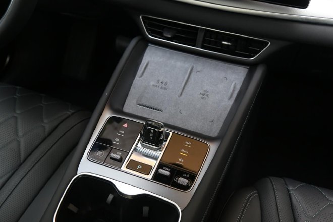 “海”中“狮”王 试驾比亚迪海狮07EV