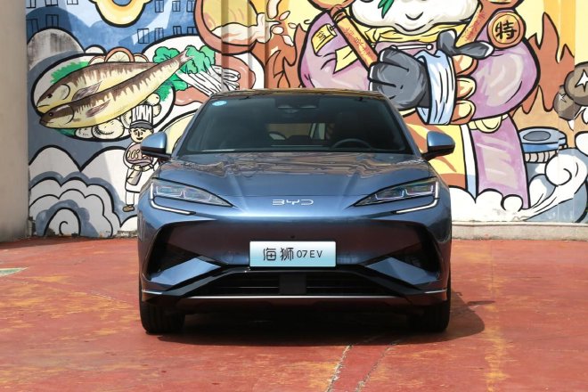 “海”中“狮”王 试驾比亚迪海狮07EV