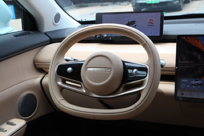 乘坐舒适配置全 试驾星途星纪元ET增程版