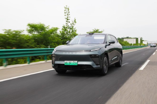 乘坐舒适配置全 试驾星途星纪元ET增程版