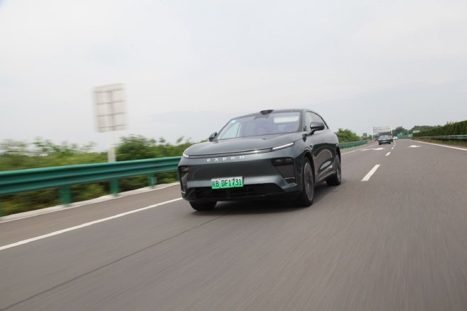 乘坐舒适配置全 试驾星途星纪元ET增程版