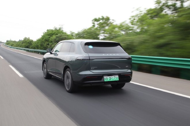 乘坐舒适配置全 试驾星途星纪元ET增程版