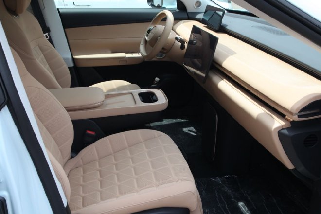 乘坐舒适配置全 试驾星途星纪元ET增程版