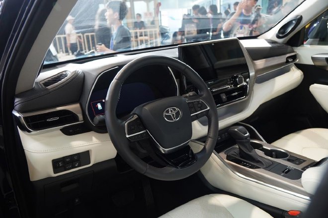 官降至高5.3万 广汽丰田2024款汉兰达权益价22.98万起