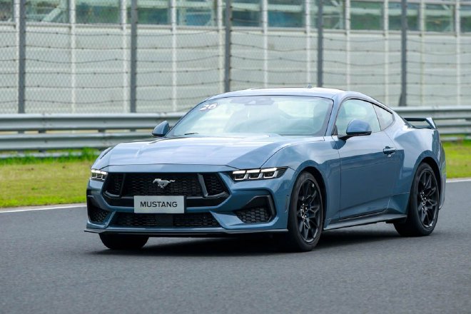全新福特Mustang售39.98万元起 电子/机械深度融合
