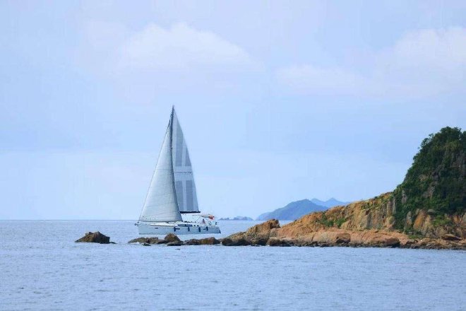 诠释新现代豪华主义 “揽胜之境”与全新揽胜SV