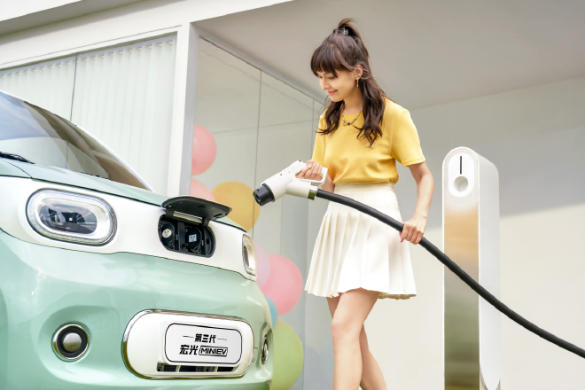 五菱宏光MINIEV新车型上市 售价4.08万元
