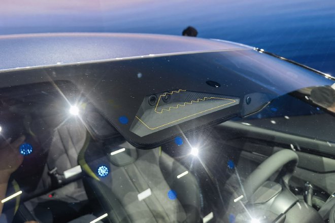 三大明星技术加身 实拍比亚迪2025款宋L EV